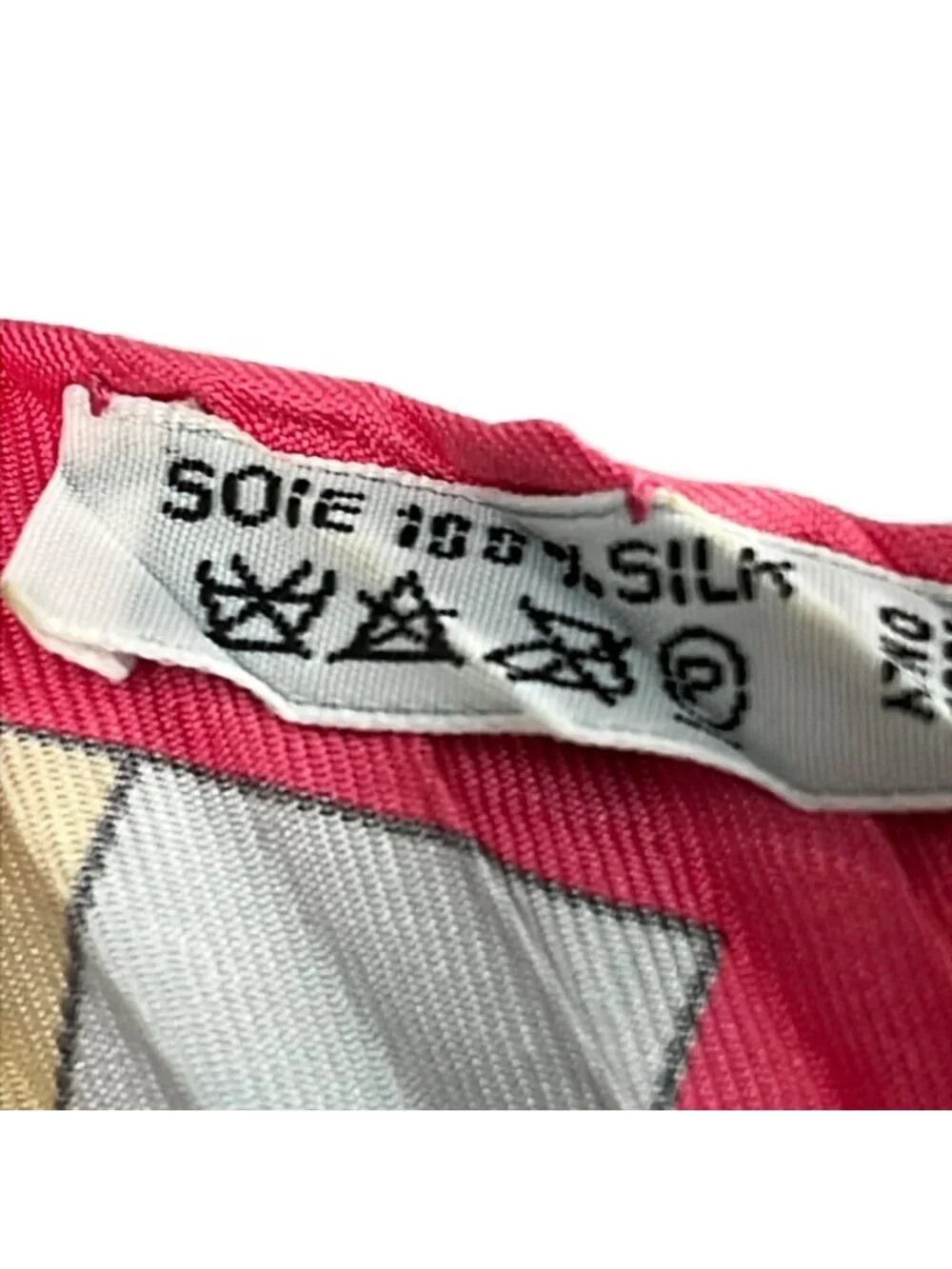 Hermes Scarf Losange Pink Multi Pleats Prieres AU Vent - Picture 3 of 6